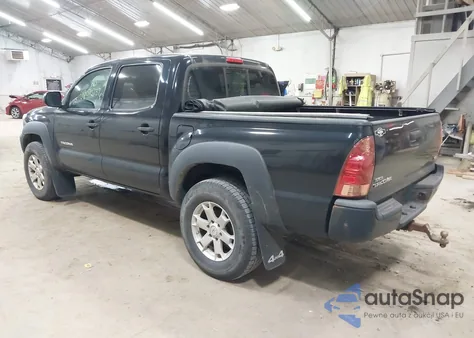 2015 Toyota Tacoma Base V6 из США, поврежденный, VIN 3TMLU4ENXFM185693